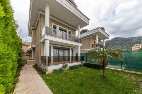 B&B Muğla - Villa Gunes 2 Icmeler shared pool - Bed and Breakfast Muğla