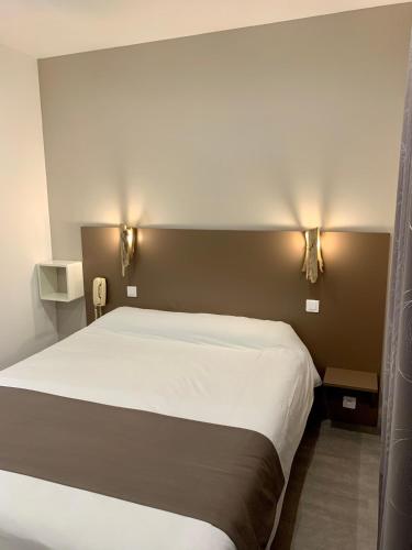 Double Room with Sea View image 3