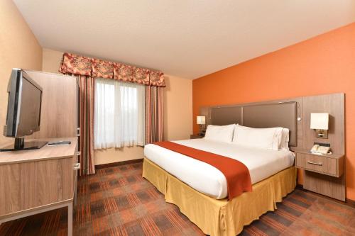 Holiday Inn Express Hotel & Suites Elk Grove Ctrl - Sacramento S in Elk Grove (CA)