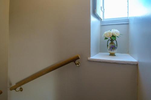 Church View Cottage - image 6