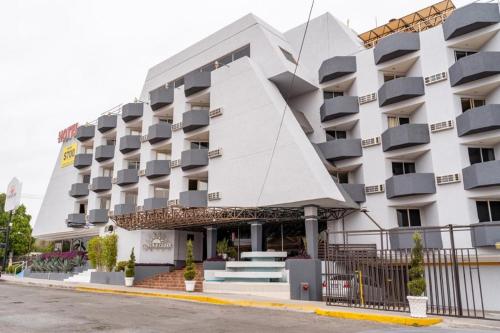 Hotel Plaza del Sol in 赫莫西约