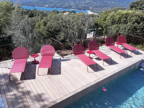 U Castellu Chambres d'hôtes & Location villa et appartements vue mer