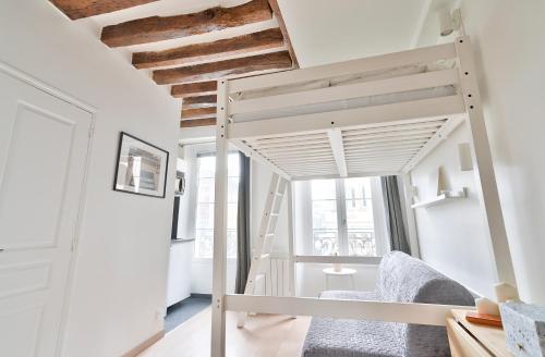 Pretty Mezzanine Studio in the Heart of Paris (2F), París (foto 10)