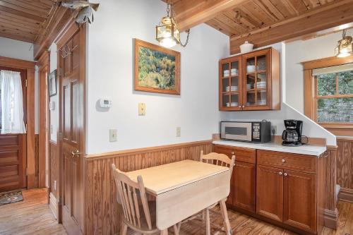 Cedar Nook - image 6