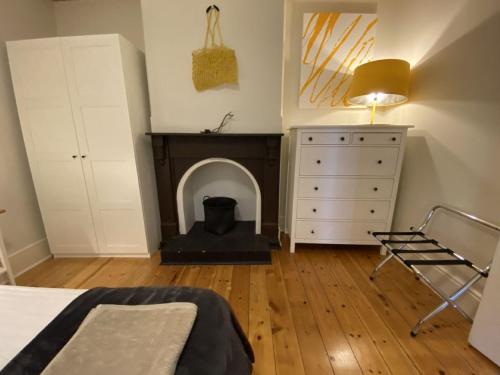 Fremantle Art House - quintessential living
