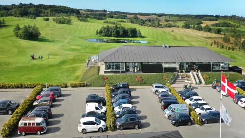 Golf course [on-site], Volstrup Ferieboliger in Stenild