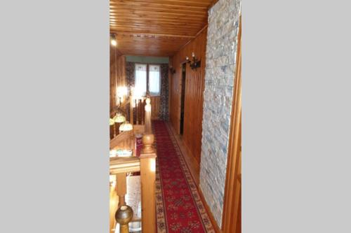 Authentique chalet vue sur le lac et les pistes