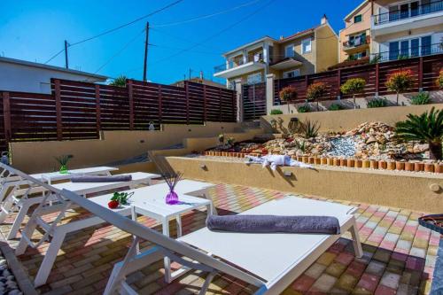 Avocado villa offering peace and relaxation