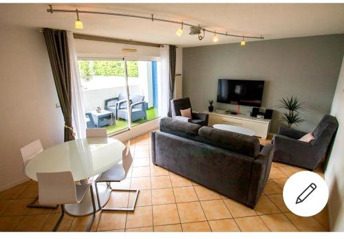 Superbe T2 terrasse & parking proche centre