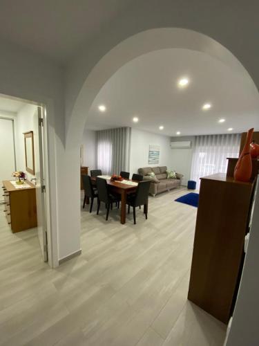 Gina House - Rio Maior