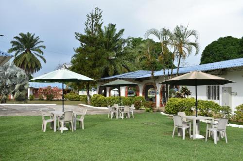 Garden, Club Bella Suiza - Carlos Ossa Escobar in Marsella