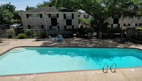 Galleria Area Apt Long and Short Rentals Available