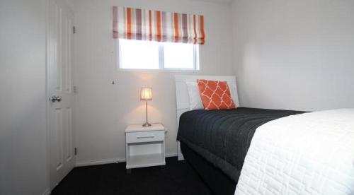 Carramar Motor Inn Stop at Carramar Motor Inn to discover the wonders of Palmerston North. Featuring a complete list of amenities, guests will find their stay at the property a comfortable one. Free Wi-Fi in all rooms, 