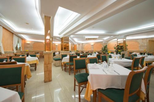 Restaurant, Hotel Venecia Paguera in Calvia