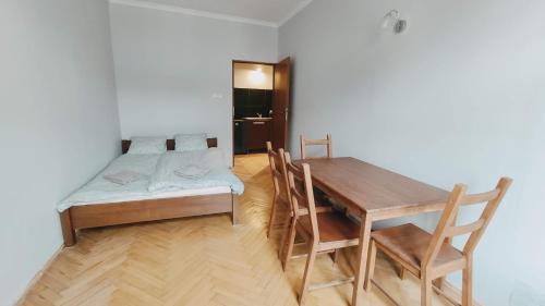 Floriańska 10 by Homeprime