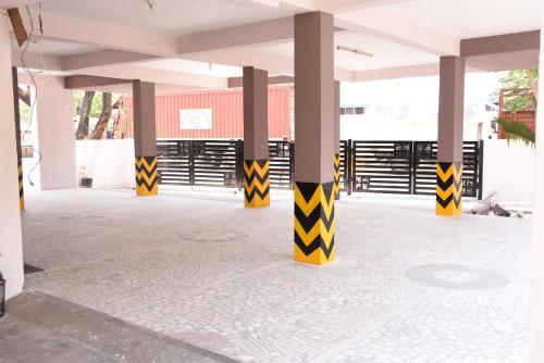 Aishwaryam Deshna Service Apartment Ambattur,Chennai>>Ambattur,2 star