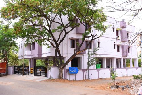 Aishwaryam Deshna Service Apartment Ambattur