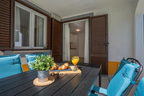 Apartments Lopari 1