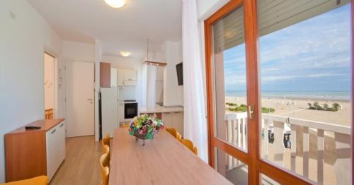 Apartment with Sea View image 10