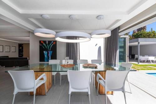 Stunning Villa de Soleil