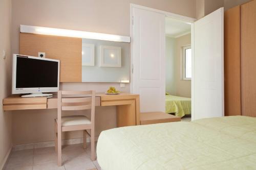 Sovereign Beach Hotel