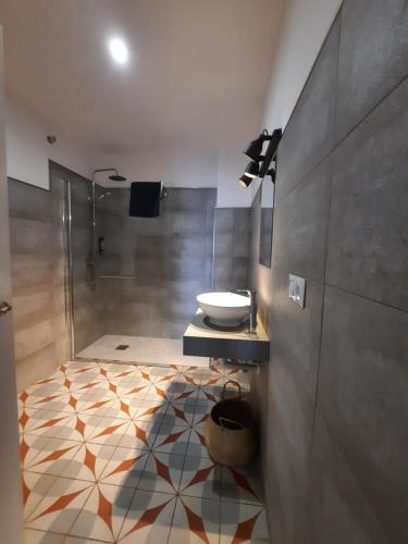Avanel Boutique Apartments - image 4