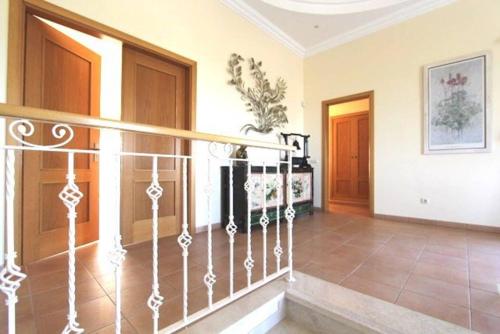Casa Andre - 4 Bedroom Villa - Large Gardens - Perfect for Families - image 4