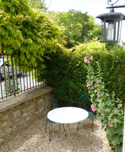 Erkély/terasz, Le Clos de l'Eglise - Ines in Giverny