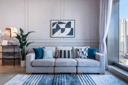 GuestReady - Out of the Blue