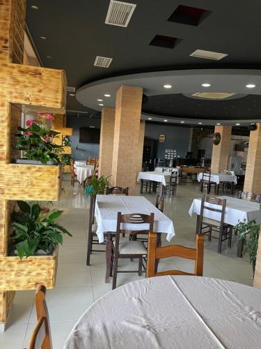 Espana aparthotel – Durres, DC