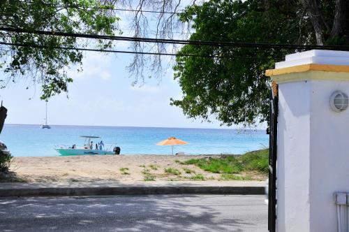 Seagaze Beach House - by ZenBreak - image 4
