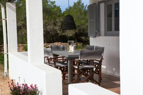 House with 3 bedrooms in Formentera with enclosed garden 5 km from the beach - image 10
