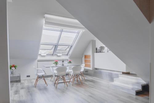 Luxury Apartment in Centre - image 3