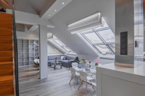 Luxury Apartment in Centre - image 9