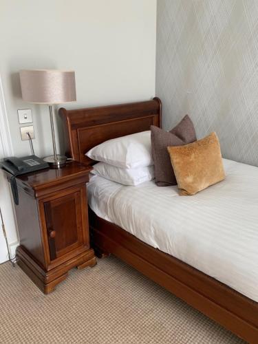 Beaufort Hotel - image 2