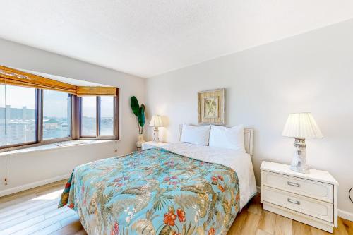 9400 Condos - image 14