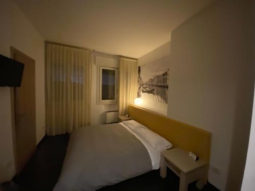 Hotel Angi - image 6