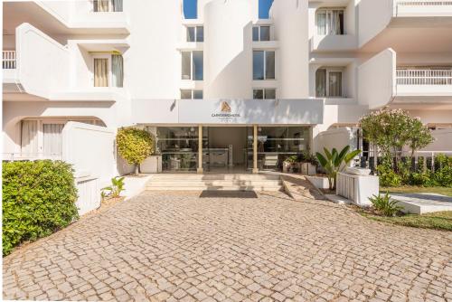 Carvoeiro Hotel - image 5