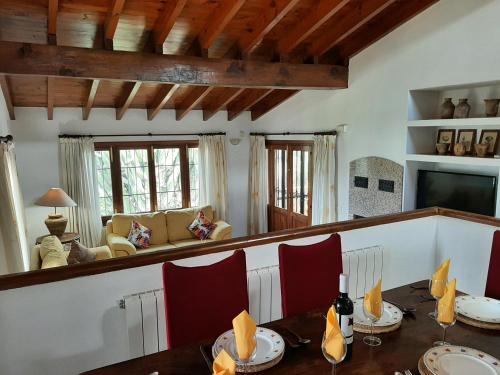 Villa Limon - Tropical Oasis with Private Pool in อัดซูเบีย
