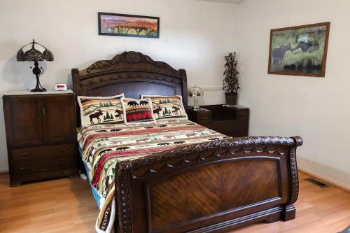 Woodland Park Cottage - main image