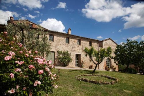 Il Tribbio vicino al paese piscina,oliveto,WiFi