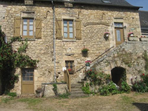Gite de groupe - Ferme de Bournazel gîte à louer Saint-Christophe-Vallon