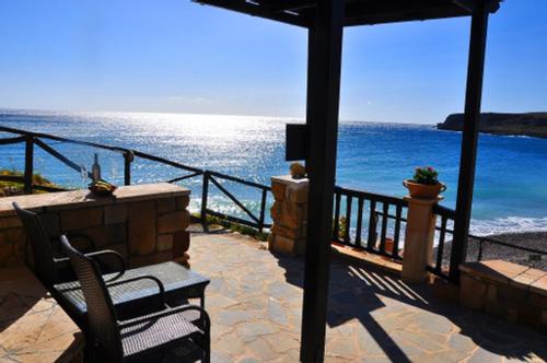 Balcony/terrace, Coral Front Beach in Itanos