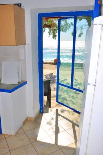 Beachfront Apartment Kato Zakros 2
