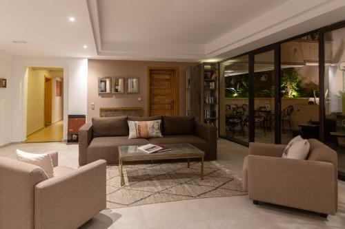 德拉洛薩水療套房酒店 Dellarosa Hotel Suites And Spa