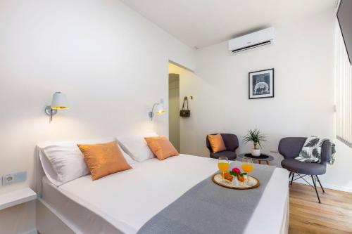 Rijeka Apartments TERRA I & II in the Old Town