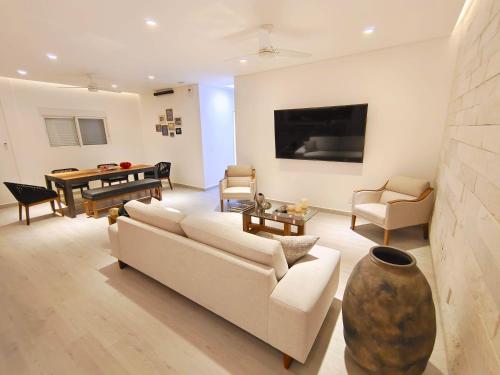 1st Luxury Warehouse, Cancún (photo 9)