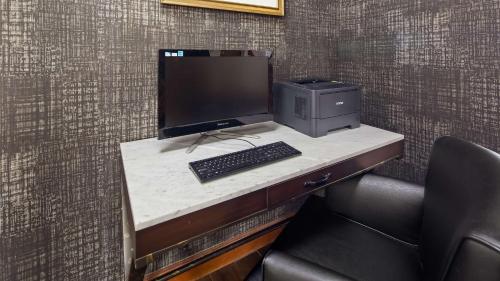 Best Western Inn & Suites in Byron, USA