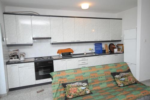 Apartments and rooms by the sea Povljana Pag - 6476 - image 3