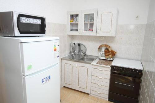 Apartments and rooms by the sea Povljana Pag - 6476 - image 12